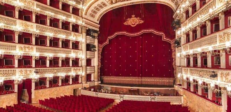 Teatro San Carlo: come Napoli lo ricostruì in 300 giorni